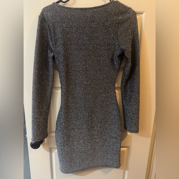 Windsor Sparkle Long Sleeve Dress Medium - Picture 2 of 6